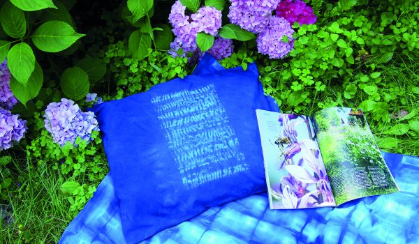 Batika šibori – mokume  – batikovaný polštář