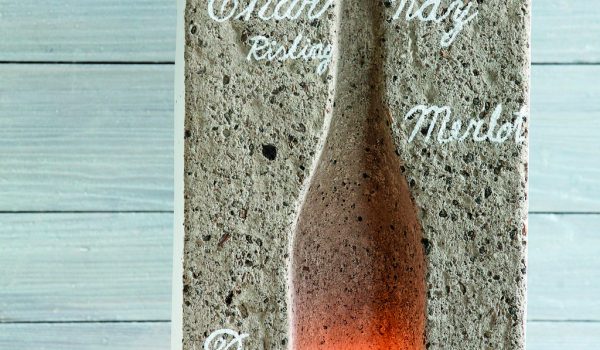 Svícen inspirovaný vínem