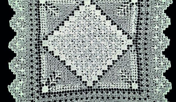 Síťované čepce Lenky Macečkové