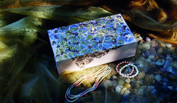 Zdobení reliéfní pastou