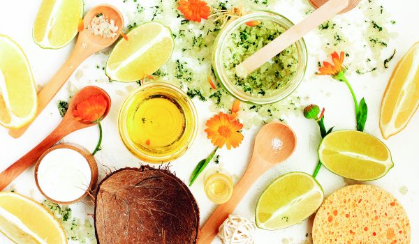 Domácí kosmetika s vůní bylinek