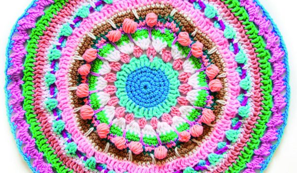 Háčkovaná mandala