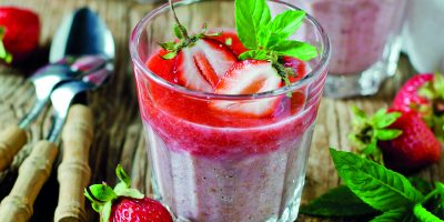 Jahodové smoothie s banánem a vločkami