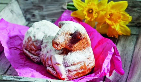 Velikonoční moučníky z piškotového těsta