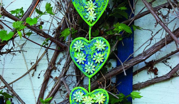 Renovovaný srdíčkový závěs