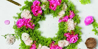 Něžný věnec s růžemi