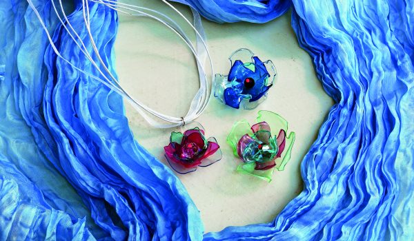 Šperky z plastových lahví