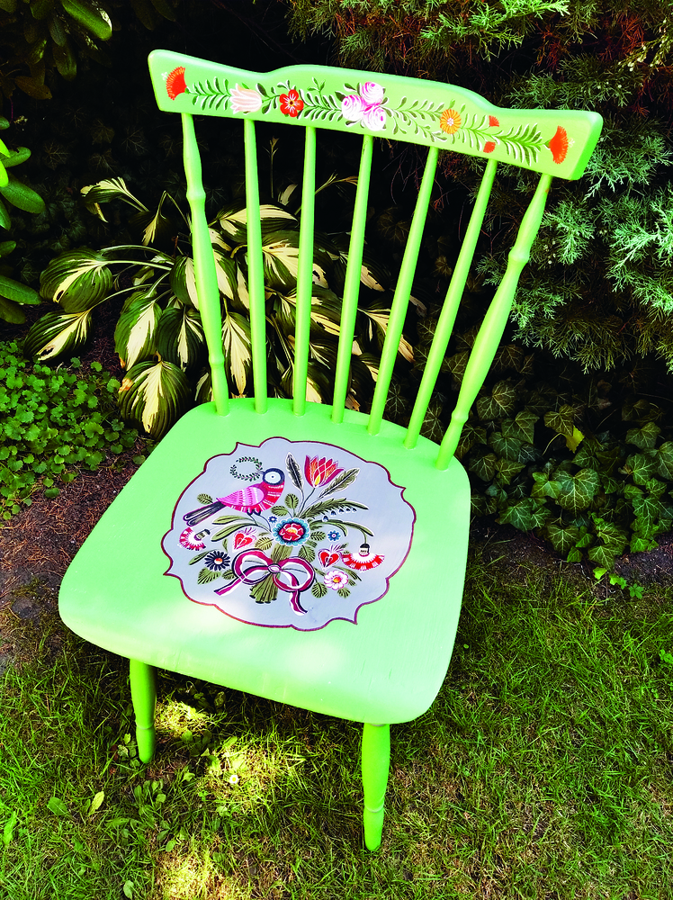 Malovaná židle