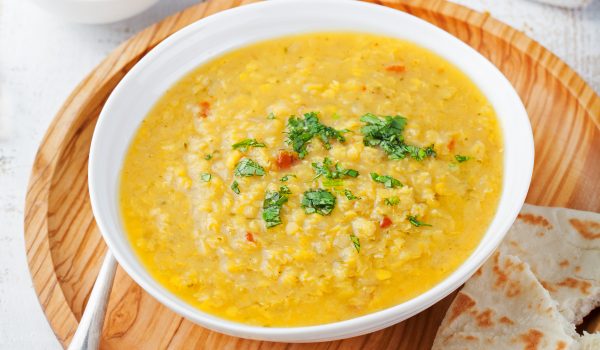 Husté polévky, které vás zasytí a zahřejí