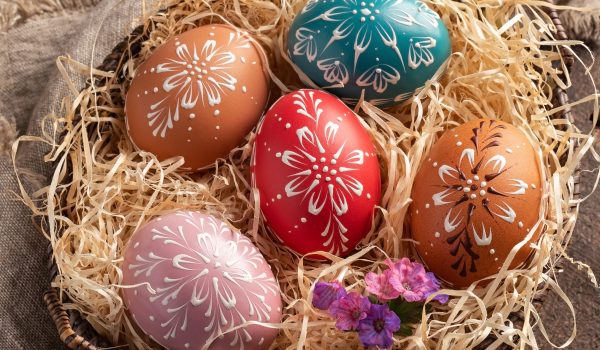 Jak na velikonoční kraslice zdobené voskovkami