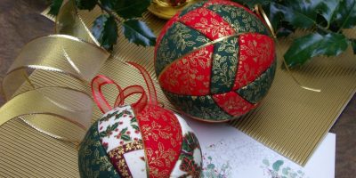 Vánoční upcyklace: Vyrobte si originální patchworkové ozdoby